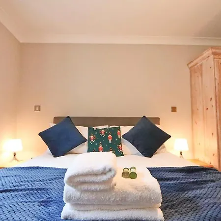 Apartment Centre 1 Bed Apartment- Hopewell *